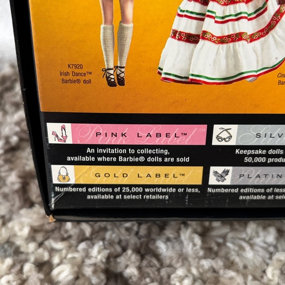 Barbie Festivals of the World Irish Dance - Picture 11 of 11